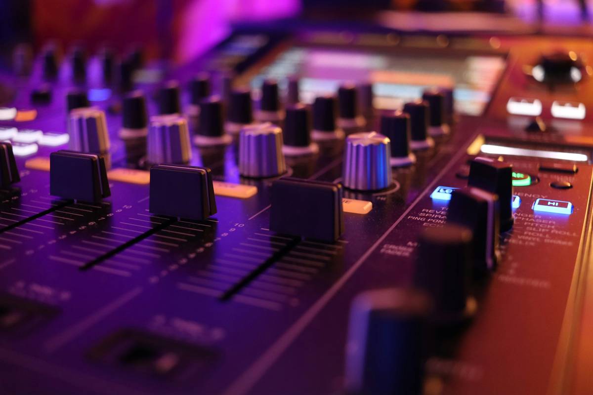 How Investigative Journalism Podcasts Are Rewriting the Rules of Truth-Telling