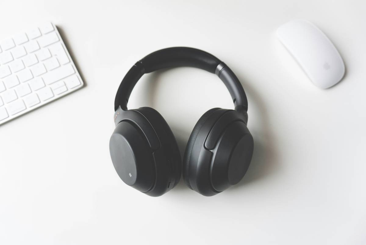 What Makes a Podcast Truly Bingeworthy Narrative? The Secret Sauce Revealed