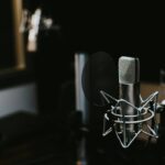 What Makes the Highest Rated Episode of a Podcast Stand Out?